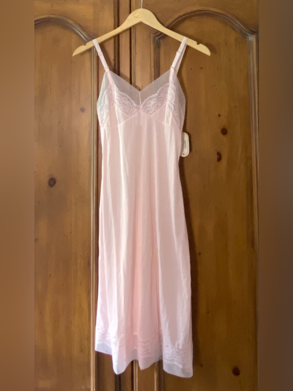 Vintage Antron III Lace Trim Pink Full Slip Sz 32 Ave TAGS